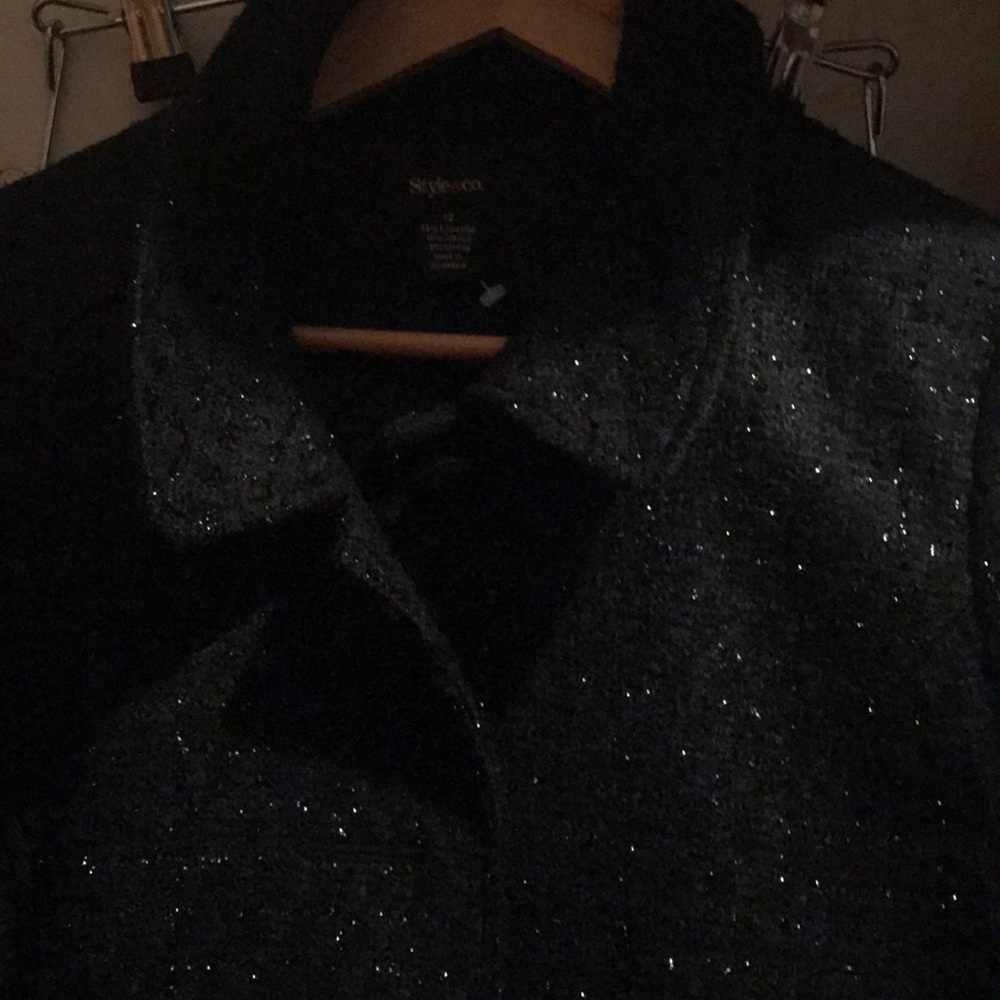 4 button - Picture 2 of 3